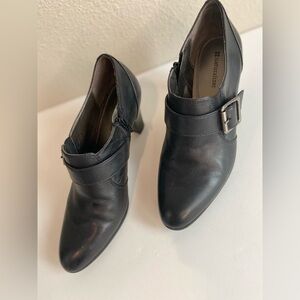 Naturalizer~Black Leather~Side Zipper Ankle Boots~Buckle/Strap Detail~Size 10M